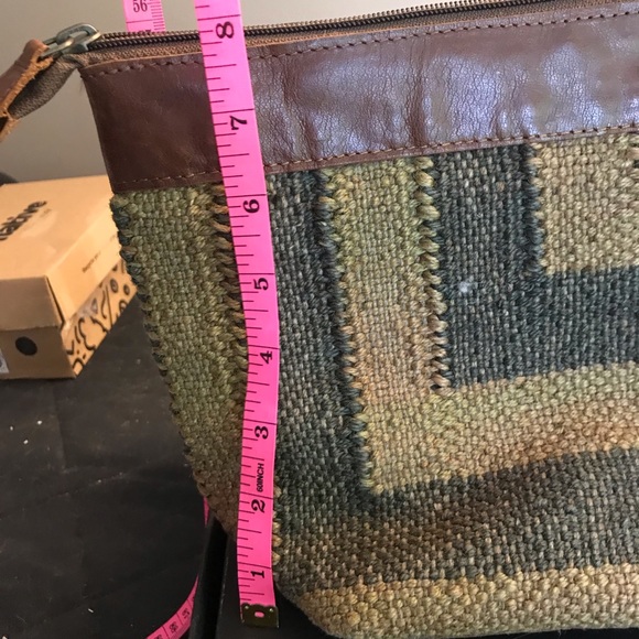 Cosmetic Pouch - Picture 2 of 7